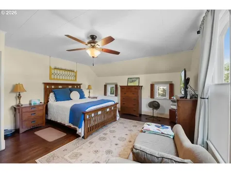 511 Oak Street Oakland OR 97462