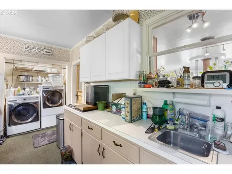 511 Oak Street Oakland OR 97462