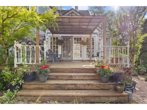 511 Oak Street Oakland OR 97462