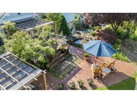 511 Oak Street Oakland OR 97462
