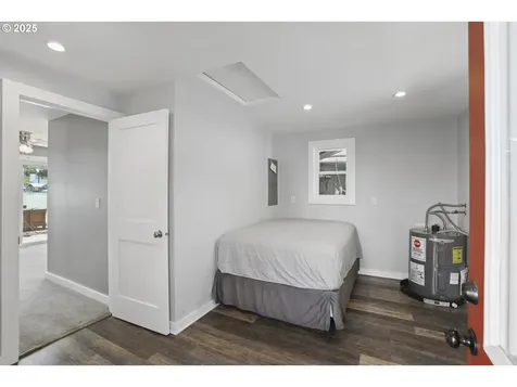 1879 N Jantzen Avenue Portland OR 97217