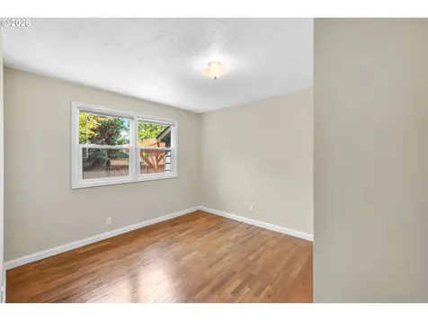 1053 SE Barnes Road Gresham OR 97080