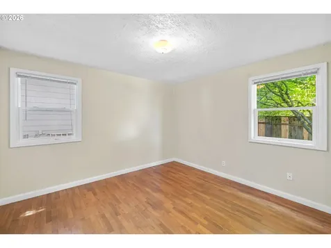 1053 SE Barnes Road Gresham OR 97080