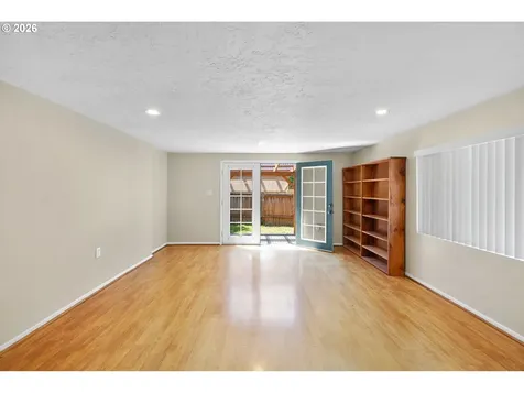 1053 SE Barnes Road Gresham OR 97080