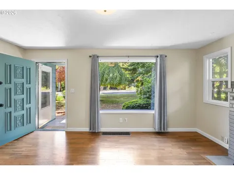1053 SE Barnes Road Gresham OR 97080
