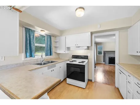 1053 SE Barnes Road Gresham OR 97080
