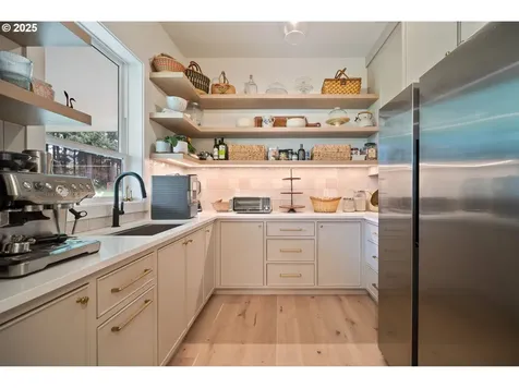 13712 NE Grantham Road Amboy WA 98601