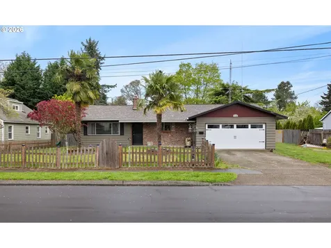 470 W Dartmouth Street Gladstone OR 97027