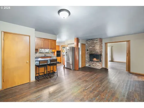470 W Dartmouth Street Gladstone OR 97027