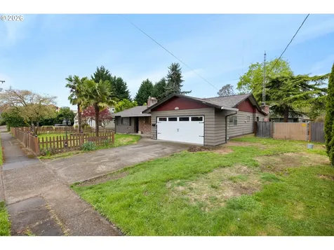 470 W Dartmouth Street Gladstone OR 97027