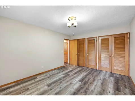 470 W Dartmouth Street Gladstone OR 97027