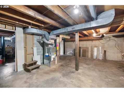470 W Dartmouth Street Gladstone OR 97027
