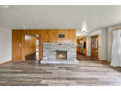 470 W Dartmouth Street Gladstone OR 97027