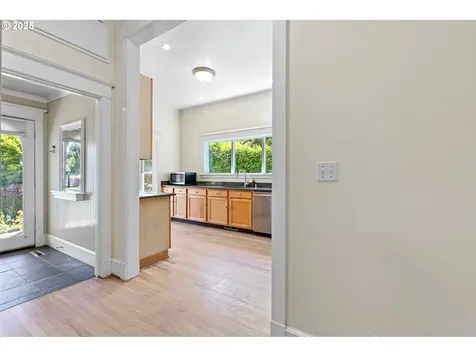 729 G Street Springfield OR 97477