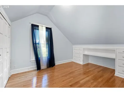 729 G Street Springfield OR 97477