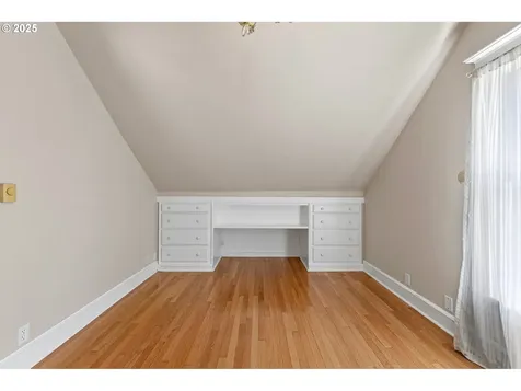 729 G Street Springfield OR 97477