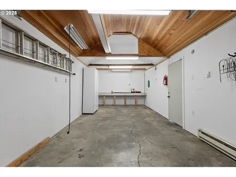 729 G Street Springfield OR 97477
