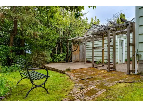 1924 Friendly Street Eugene OR 97405