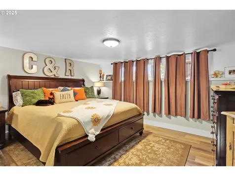 811 W 9th Street The Dalles OR 97058