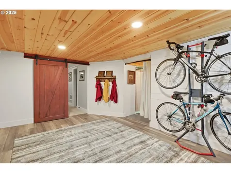 811 W 9th Street The Dalles OR 97058