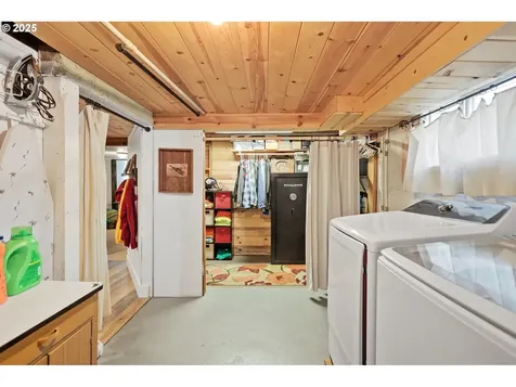 811 W 9th Street The Dalles OR 97058