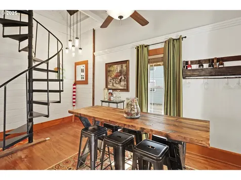 811 W 9th Street The Dalles OR 97058