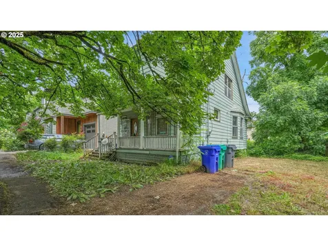 4532 NE Cleveland Avenue Portland OR 97211