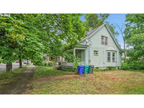 4532 NE Cleveland Avenue Portland OR 97211