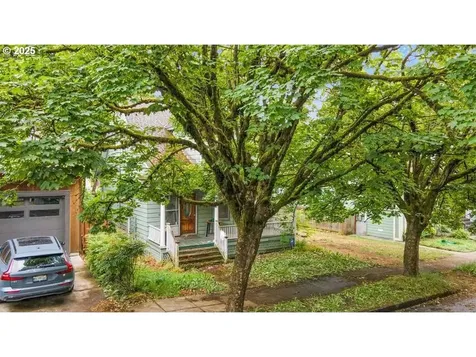 4532 NE Cleveland Avenue Portland OR 97211