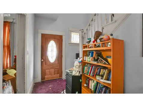 4532 NE Cleveland Avenue Portland OR 97211