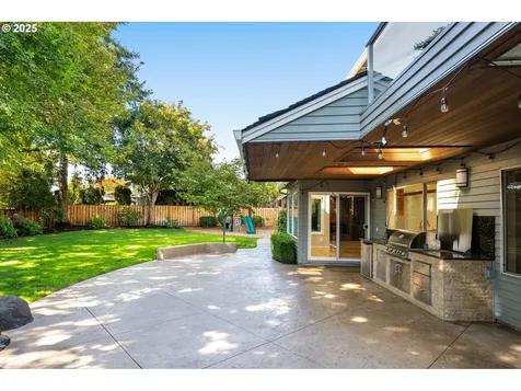 16170 NW Donin Court Beaverton OR 97006