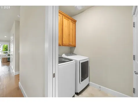 2178 SE 10th Avenue Canby OR 97013