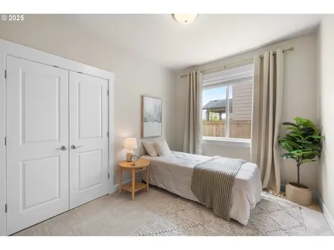 2178 SE 10th Avenue Canby OR 97013