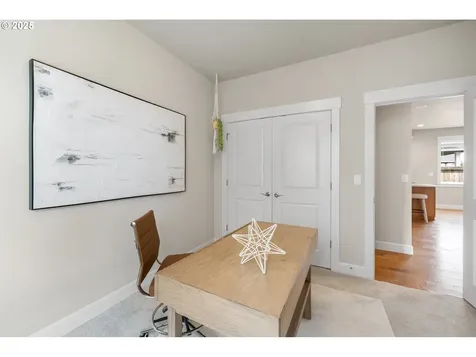 2178 SE 10th Avenue Canby OR 97013