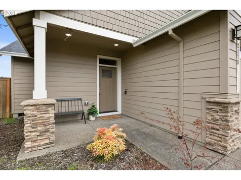2178 SE 10th Avenue Canby OR 97013