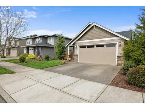 2178 SE 10th Avenue Canby OR 97013