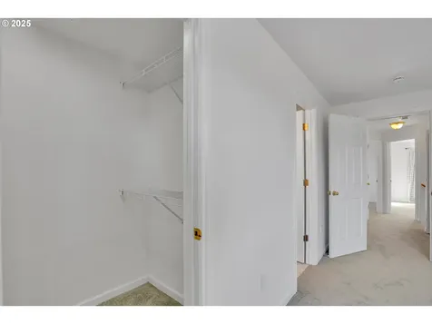 1819 SE 173rd Avenue Vancouver WA 98683