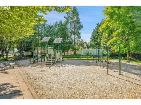 1819 SE 173rd Avenue Vancouver WA 98683