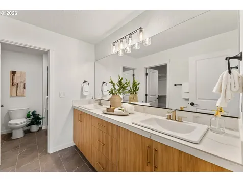 16036 Serres Farms Way Oregon City OR 97045