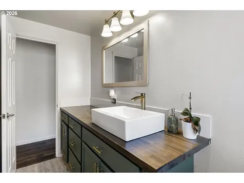 4577 Liberty Street Eugene OR 97402