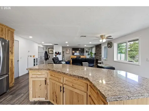 4577 Liberty Street Eugene OR 97402