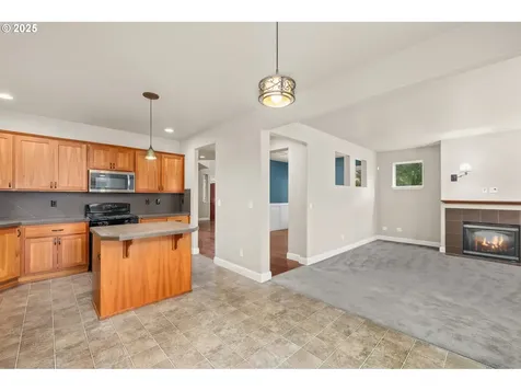 2073 SE 48th Avenue Hillsboro OR 97123
