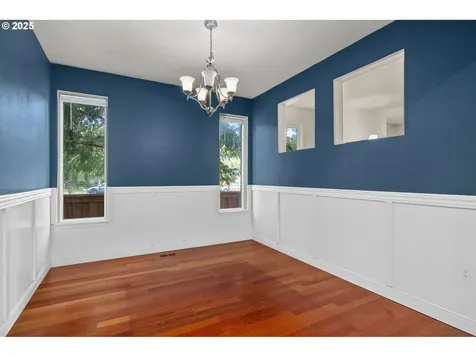2073 SE 48th Avenue Hillsboro OR 97123