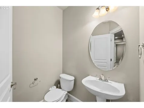 2073 SE 48th Avenue Hillsboro OR 97123