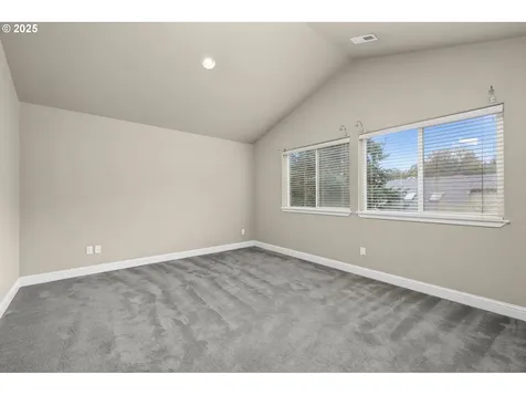 2073 SE 48th Avenue Hillsboro OR 97123