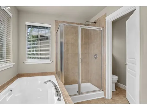 2073 SE 48th Avenue Hillsboro OR 97123