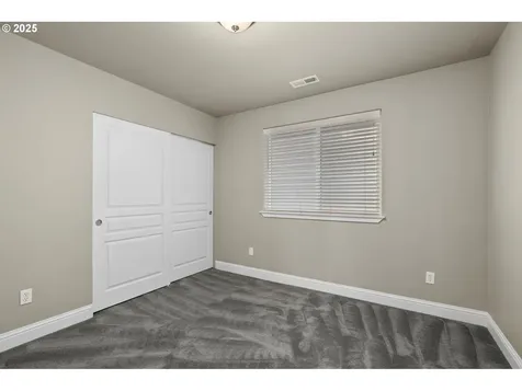 2073 SE 48th Avenue Hillsboro OR 97123