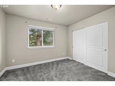 2073 SE 48th Avenue Hillsboro OR 97123