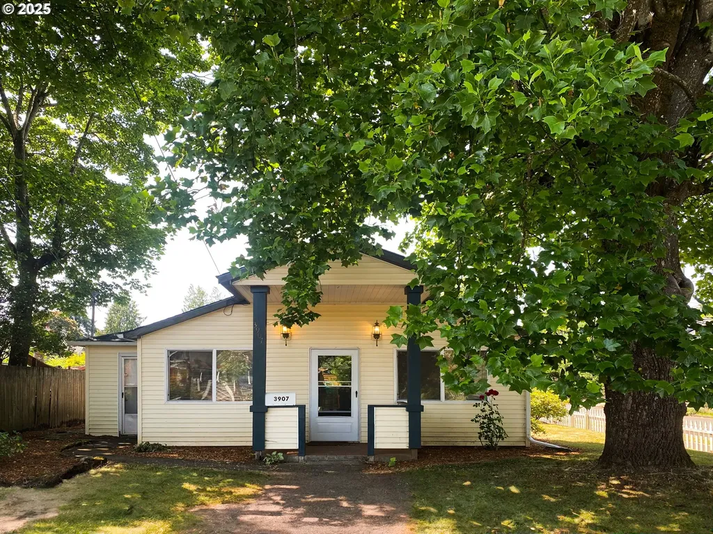 3907 SE 62nd Avenue Portland OR 97206