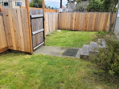 1063 Elrod Avenue Coos Bay OR 97420